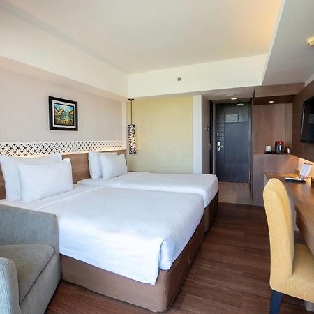 Ramada By Wyndham Bali Sunset Road Kuta Hotel Seminyak Exterior foto