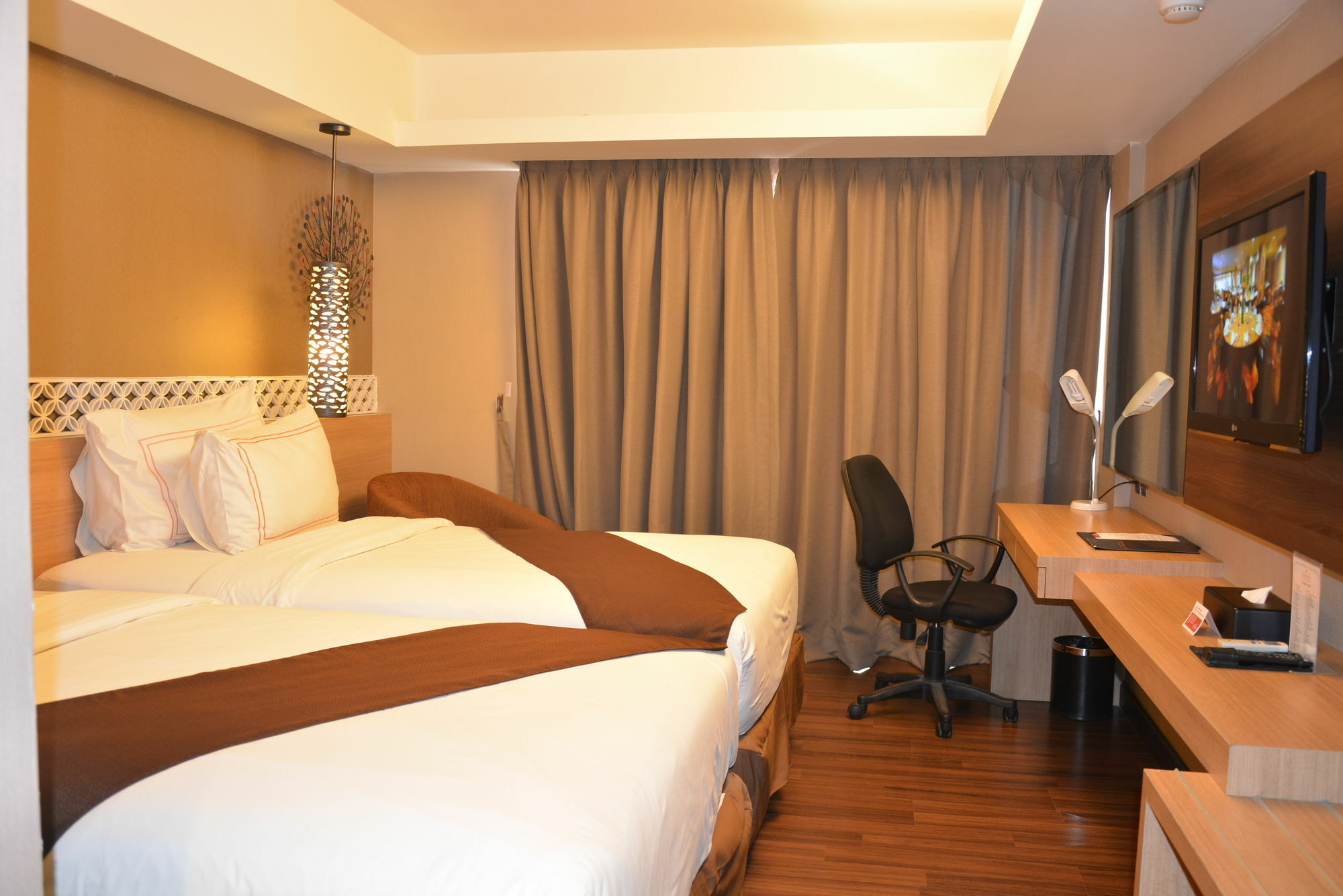 Ramada By Wyndham Bali Sunset Road Kuta Hotel Seminyak Exterior foto